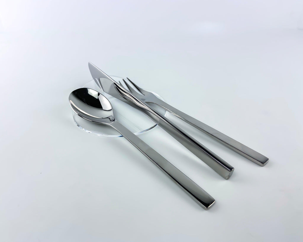 Poggia posate da tavola in metallo / Metal cutlery holder for table / Porte  couverts de table en métal #EmblemaOpificio #dec…